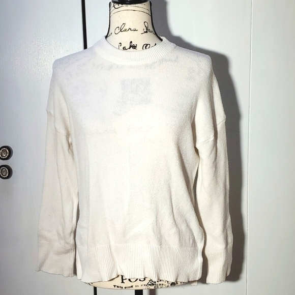 Tahari- White crew neck Sweater Dropped Shoulder Hi- lo Neutral Staple Sz.Large - Picture 1 of 6